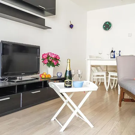 1 Bedroom In 公寓
